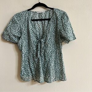 Abercrombie floral tie front top green short sleeve size xl